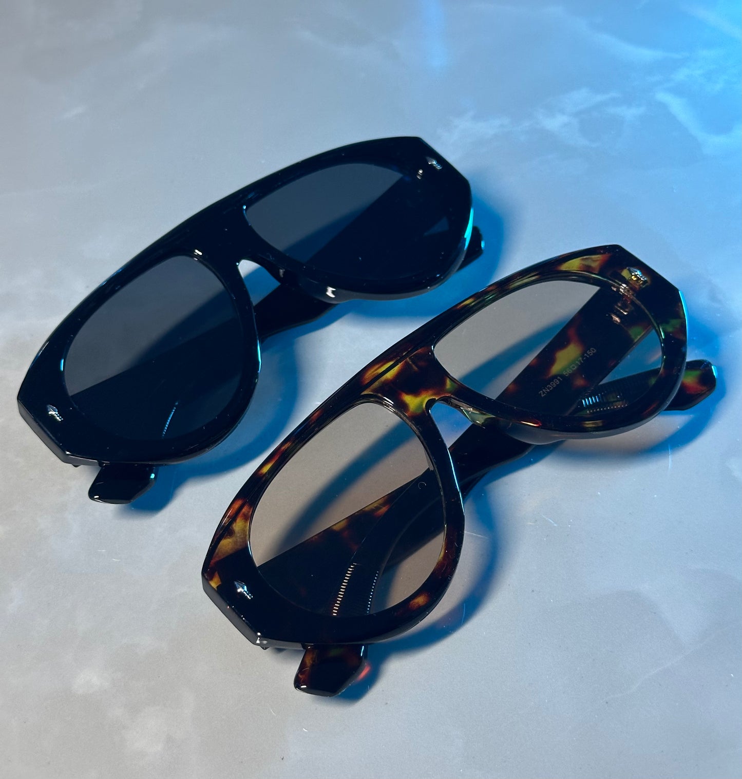 LAUREN - SHADES