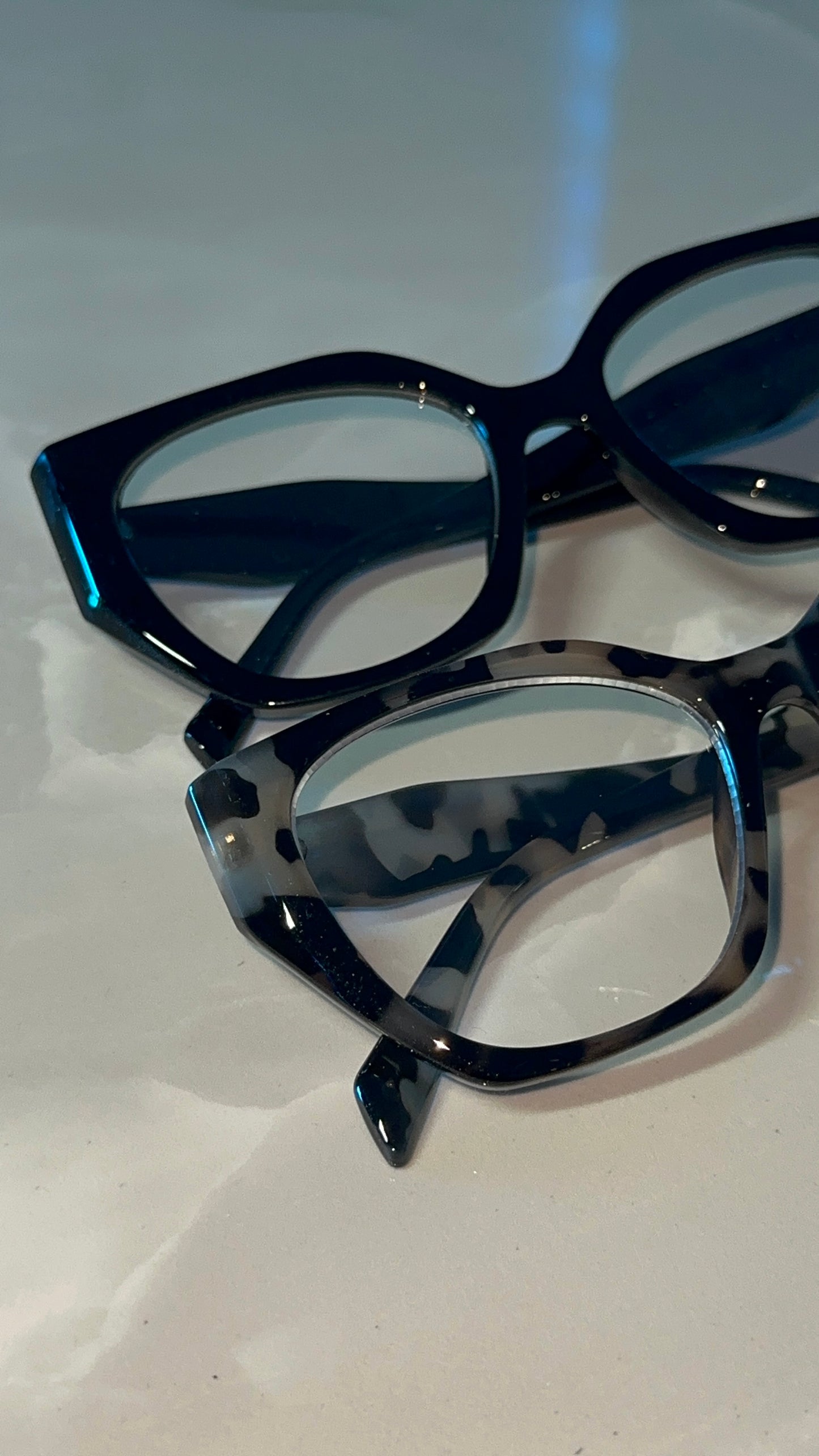 LONDON - BLUELIGHT FRAMES